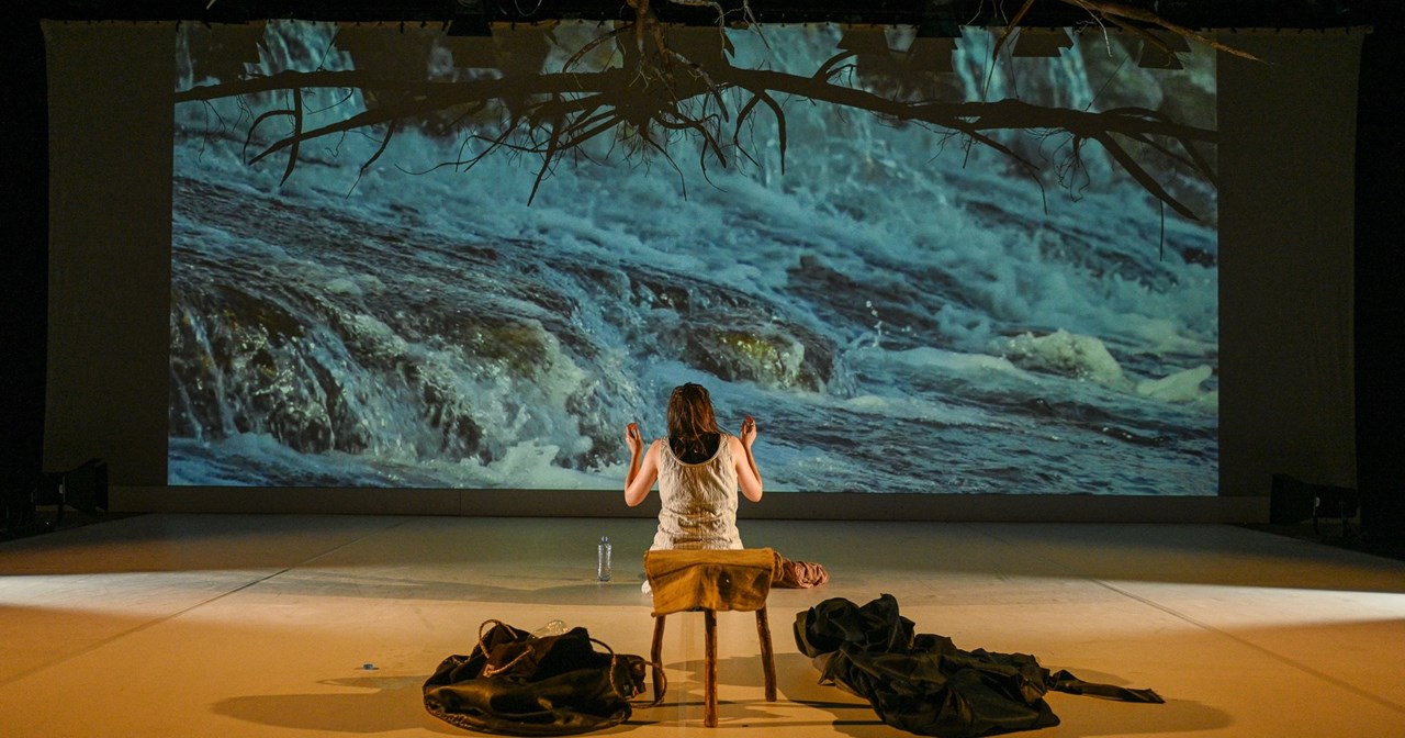 Παπαθανασίου – Ρέππας μιλούν για το νέο τους θεατρικό μυστήριο "Πρόσεχε ποιον σκοτώνεις!" - εικόνα 3