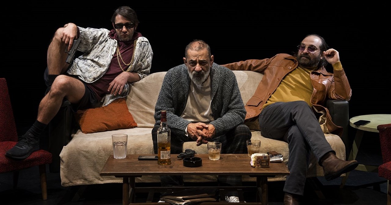 "Οι γριές που μαζεύουν την τσουκνίδα": Μυστικές ιστορίες των γυναικών της Θεσσαλίας - εικόνα 2