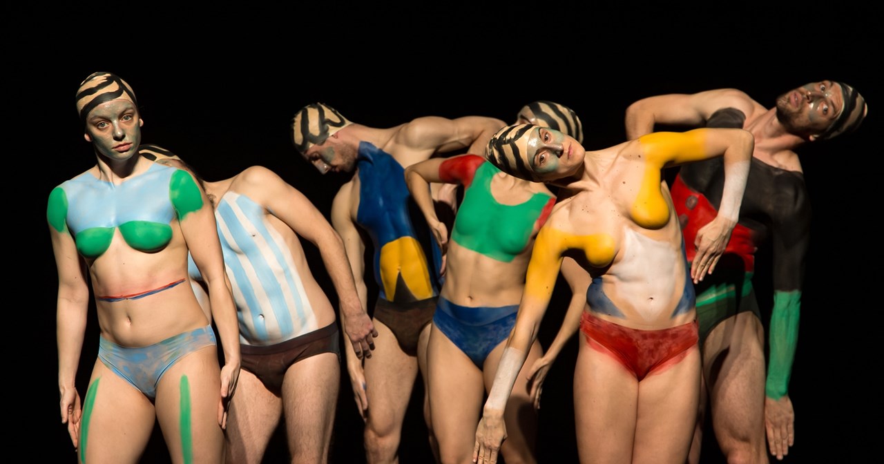 "Είμαι εδώ. Νιώθω. Αντιστέκομαι": Με τη Φρόσω-Μαρίνα Τρούσσα στο τιμόνι, το ARC16 χορεύει την ανησυχία της εποχής - εικόνα 5