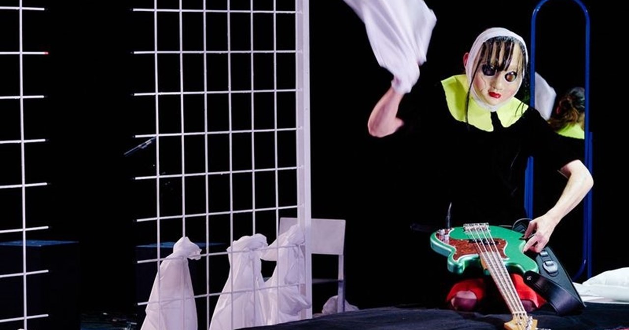 "Η κυρά της Ρω": Ένα θρυλικό πρόσωπο στη σκηνή για 9η χρονιά - εικόνα 2