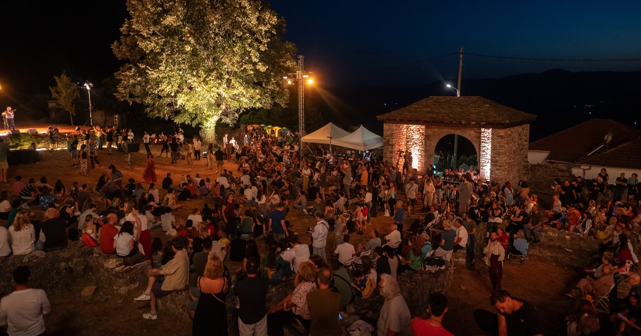 Η Δήμητρα Γαλάνη επιστρέφει στο Θέατρο Αλσος - εικόνα 2