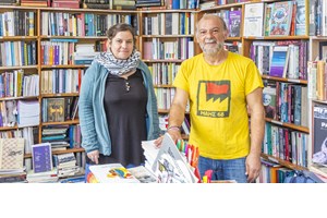 Τα βιβλιοπωλεία της γειτονιάς μάς συστήνονται: Το "Μπερλίν" στα Άνω Πετράλωνα - εικόνα 9