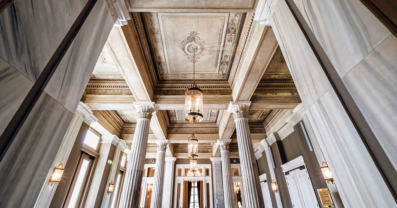 Οι ήρωες που λατρέψαμε στην οθόνη έρχονται στη σκηνή με λαμπερούς ηθοποιούς - εικόνα 10