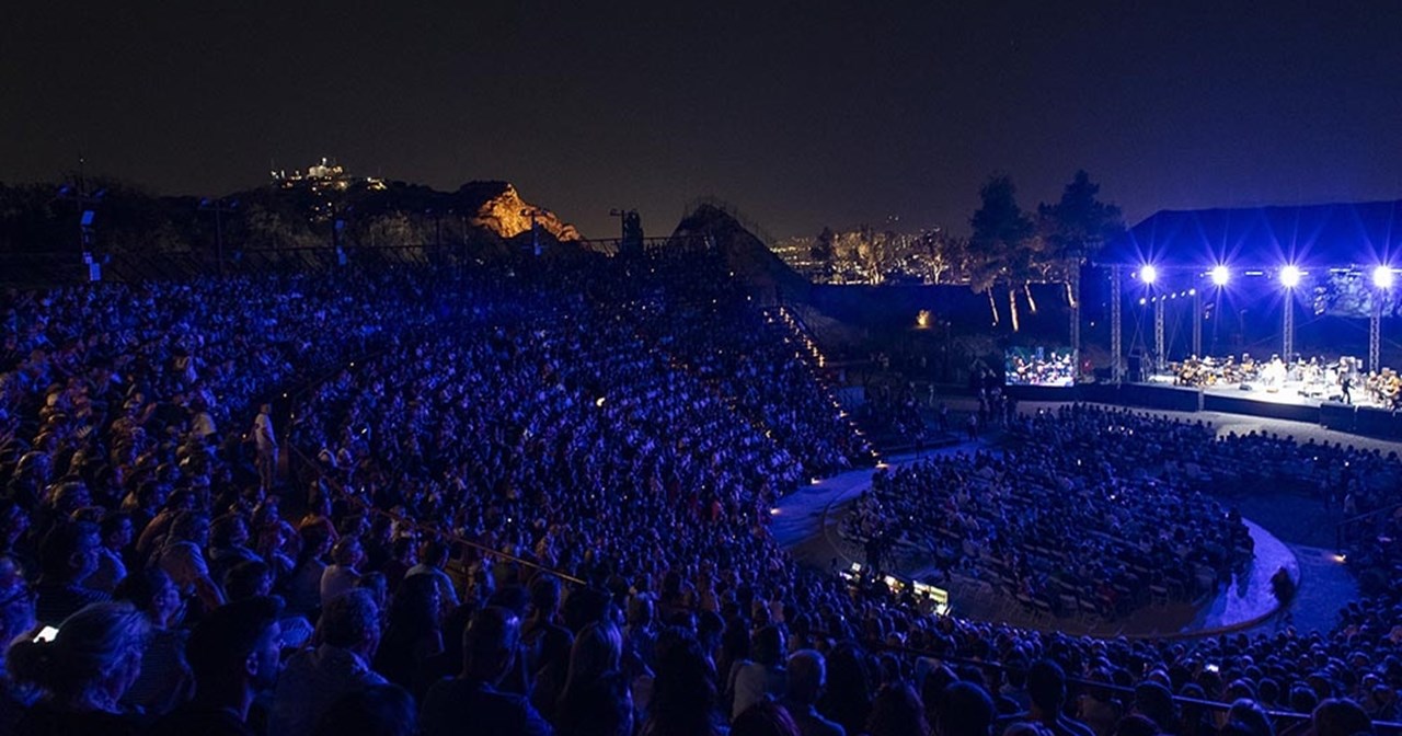Λάκης Λαζόπουλος: Η περιοδεία με την κωμωδία "Όταν ξανά πέθανα" και η επιστροφή του στο Θεσσαλικό Θέατρο - εικόνα 3