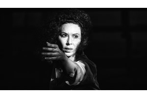 "18/9": Επαναλαμβάνεται ο μονόλογος μνήμης και αντίστασης - εικόνα 1