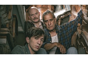 O Βασίλης Μπισμπίκης και 10 ακυκλοφόρητες φωτογραφίες από το "Άνθρωποι και Ποντίκια" - εικόνα 10