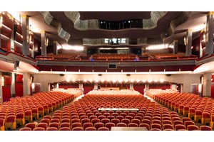 Από τον Πειραιά στη Νέα Υόρκη: Η Ιόλη Ανδρεάδη σκηνοθετεί την 'Ελένη' του Ευριπίδη στο The Tank Theater - εικόνα 5