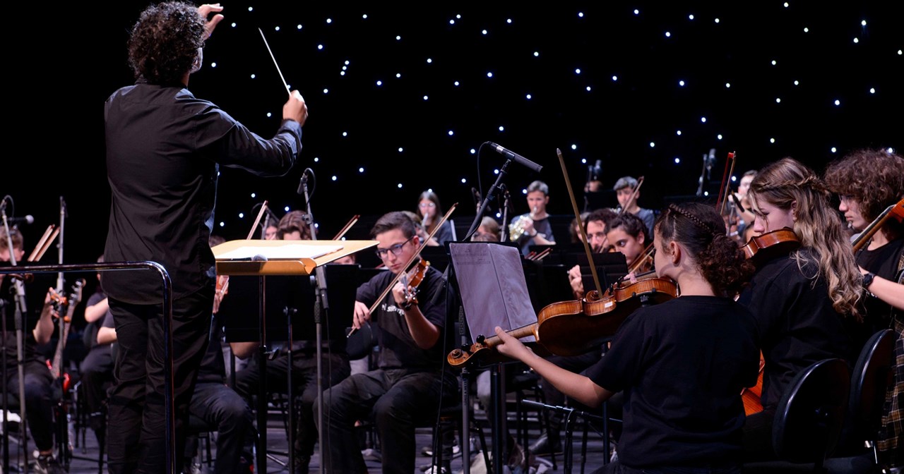 Έλενα Μαραγκού, Αγγέλα Γιαννάκη & Γιώργος Ζιάβρας ερμηνεύουν Ελληνικά τραγούδια ξένων συνθετών - εικόνα 1