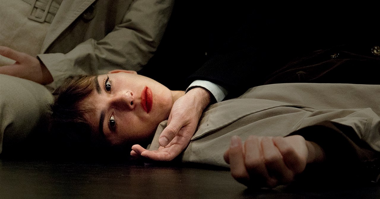 "Η πρόοδος είναι η ελευθερία επιλογών" – Η Αικατερίνη Παπαγεωργίου μιλά για θέατρο και ζωή - εικόνα 5