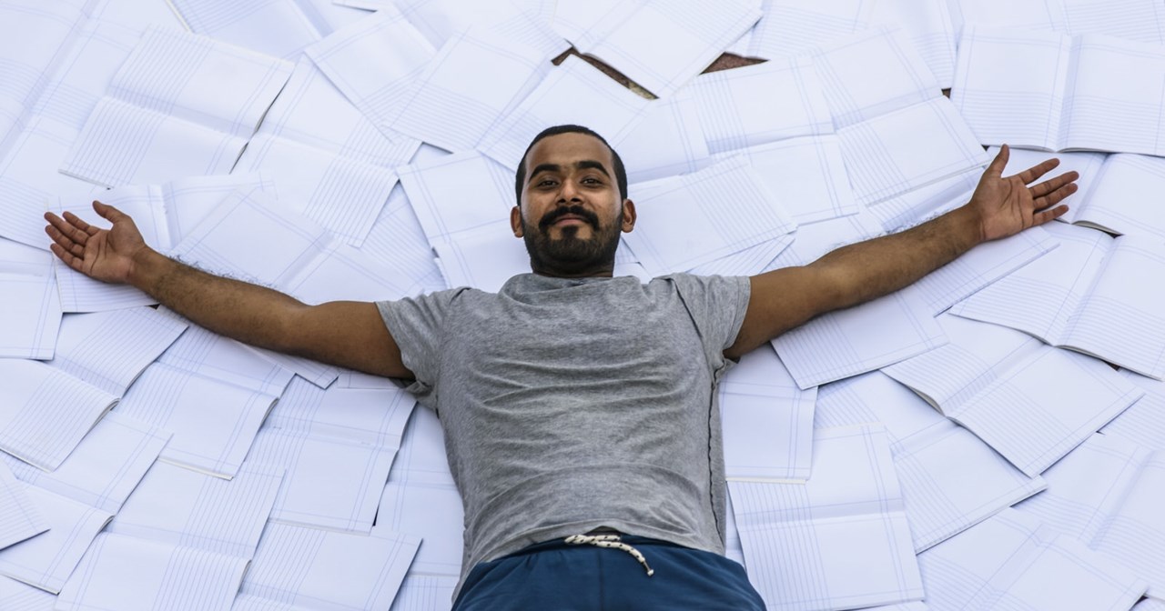 "Sexy laundry": Θα καταφέρουν ο Σπύρος και η Ρένια να σώσουν τον "γάμο" τους αυτό το καλοκαίρι; - εικόνα 3