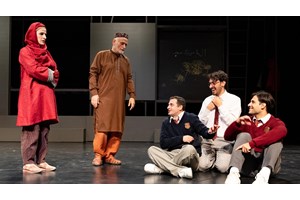 "Clown Christmas" στο Θέατρο Μικρός Κεραμεικός - εικόνα 3