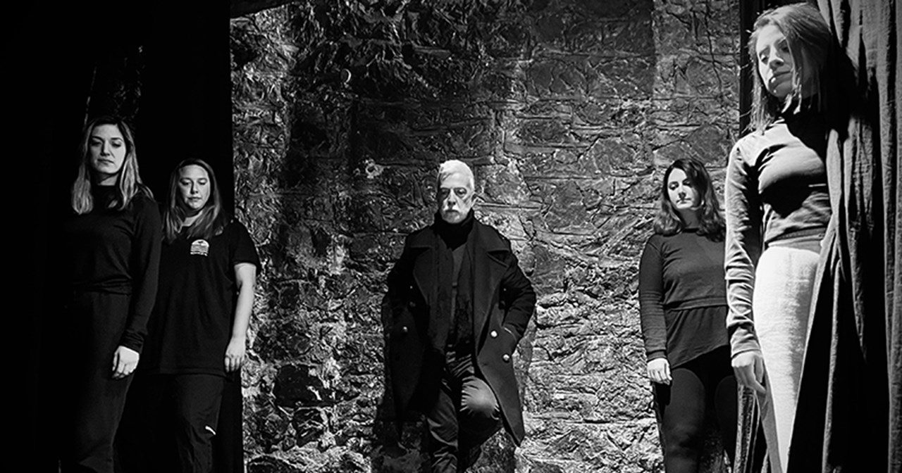 "Απόγνωση": Το έργο-κραυγή κατά της βίας επιστρέφει τον Οκτώβριο στη σκηνή - εικόνα 3