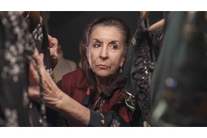 'Ελσα Ανδριανού: "Ο τρελός μας διαλύεται, επανασυντίθεται και θριαμβεύει" - εικόνα 4