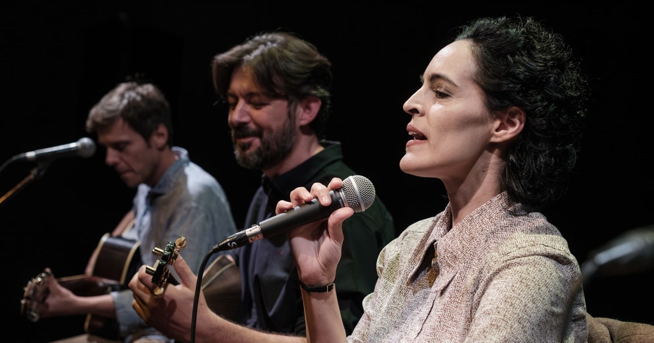 Θέατρο και μουσική: οι ηθοποιοί που γεφυρώνουν τις δύο τέχνες - εικόνα 4