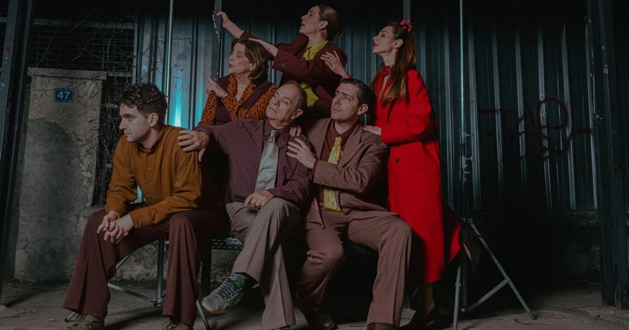 "Αμλετ" η Γουλιώτη σε σκηνοθεσία Δημήτρη Καραντζά - εικόνα 1