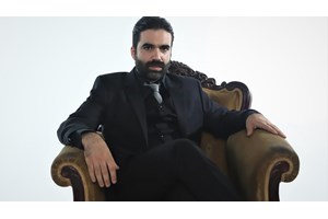 Οι κομματάρχες επιστρέφουν με "Δάφνες και Πικροδάφνες" - εικόνα 4