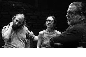 Μια Έντα Γκάμπλερ από το 2032 στο Θέατρο "Τζένη Καρέζη" - εικόνα 3