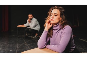 "deadLines": Η περφόρμανς που εξερευνά την επιτάχυνση της ζωής στην Ευρώπη - εικόνα 2