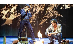 "Καρδιά του σκύλου": Νέες φωτογραφίες με τον Αργύρη Πανταζάρα στη διανομή - εικόνα 10