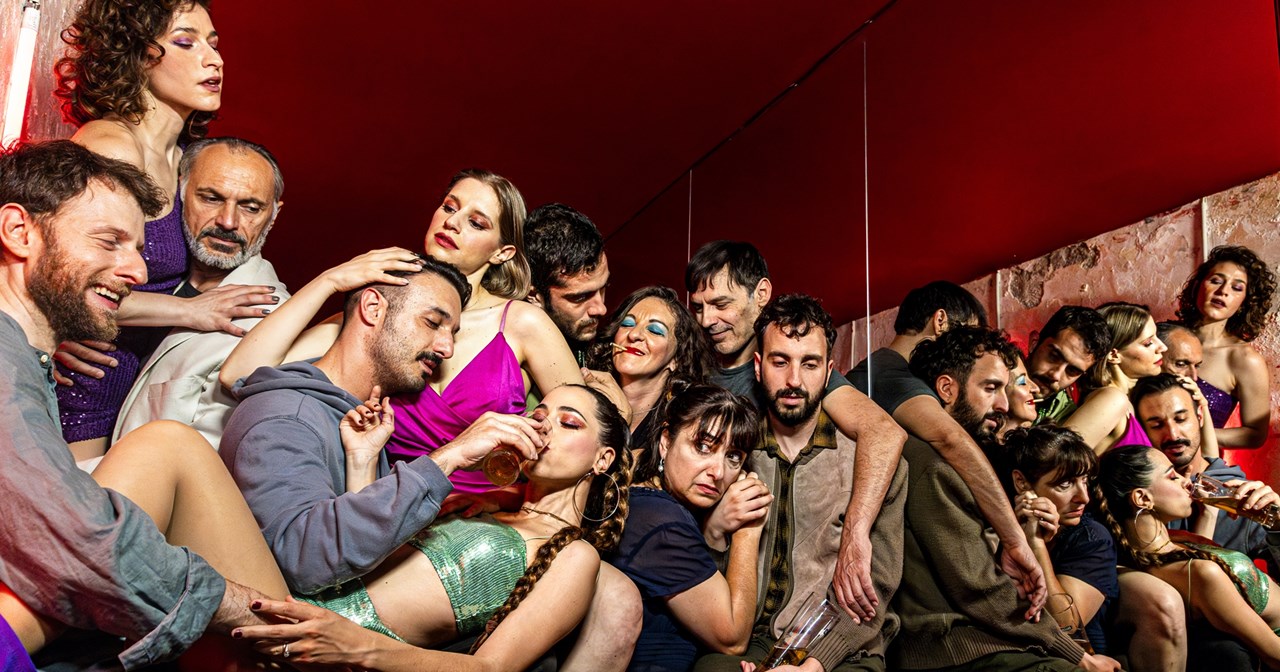 "Οι Απόντες" του Βασίλη Κατσικονούρη κατοικούν στο θέατρο Σταθμός - εικόνα 1