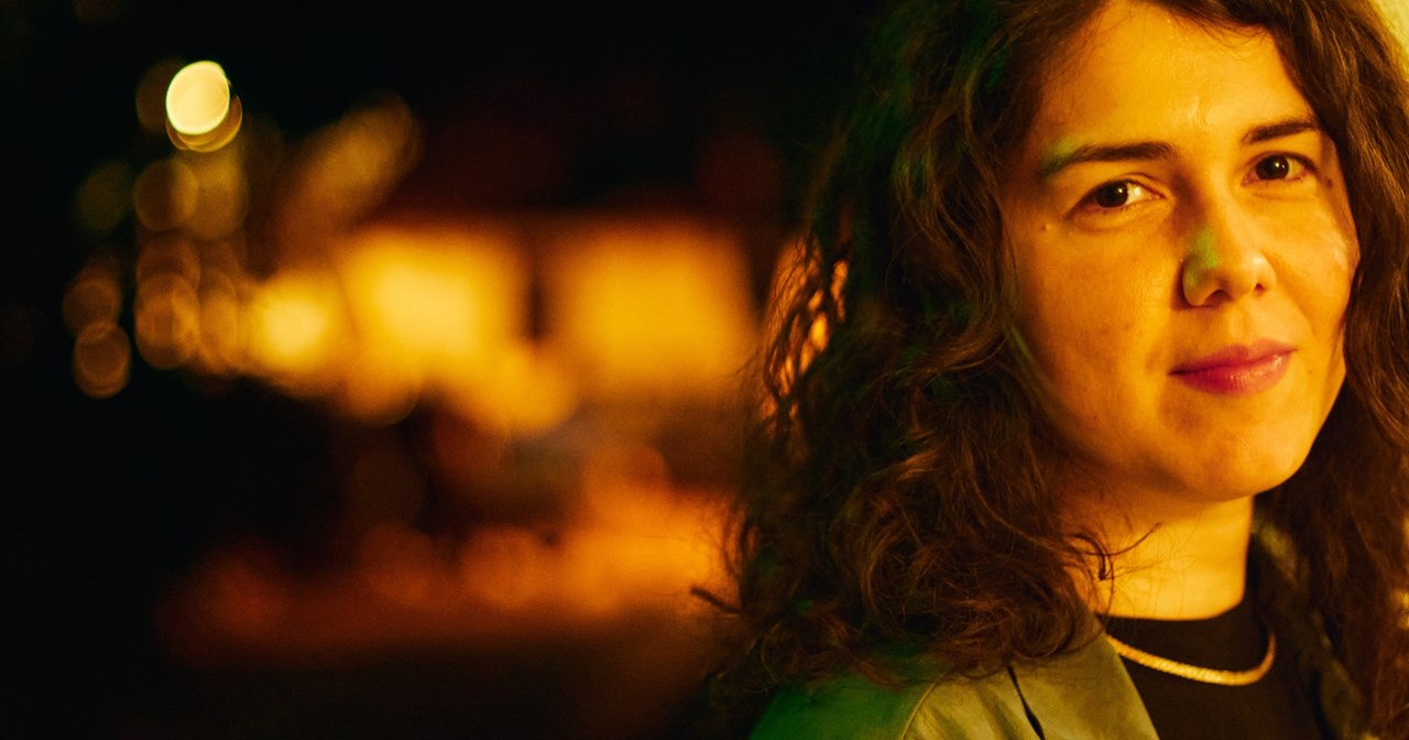 Ο Κωνσταντίνος Βασιλακόπουλος φέρνει τον "Εχθρό του λαού" στο Εθνικό: η σύγχρονη ματιά ενός νέου σκηνοθέτη - εικόνα 6