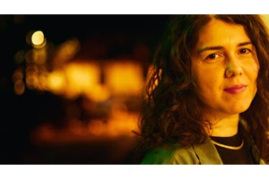 Ο Κωνσταντίνος Βασιλακόπουλος φέρνει τον "Εχθρό του λαού" στο Εθνικό: η σύγχρονη ματιά ενός νέου σκηνοθέτη - εικόνα 6