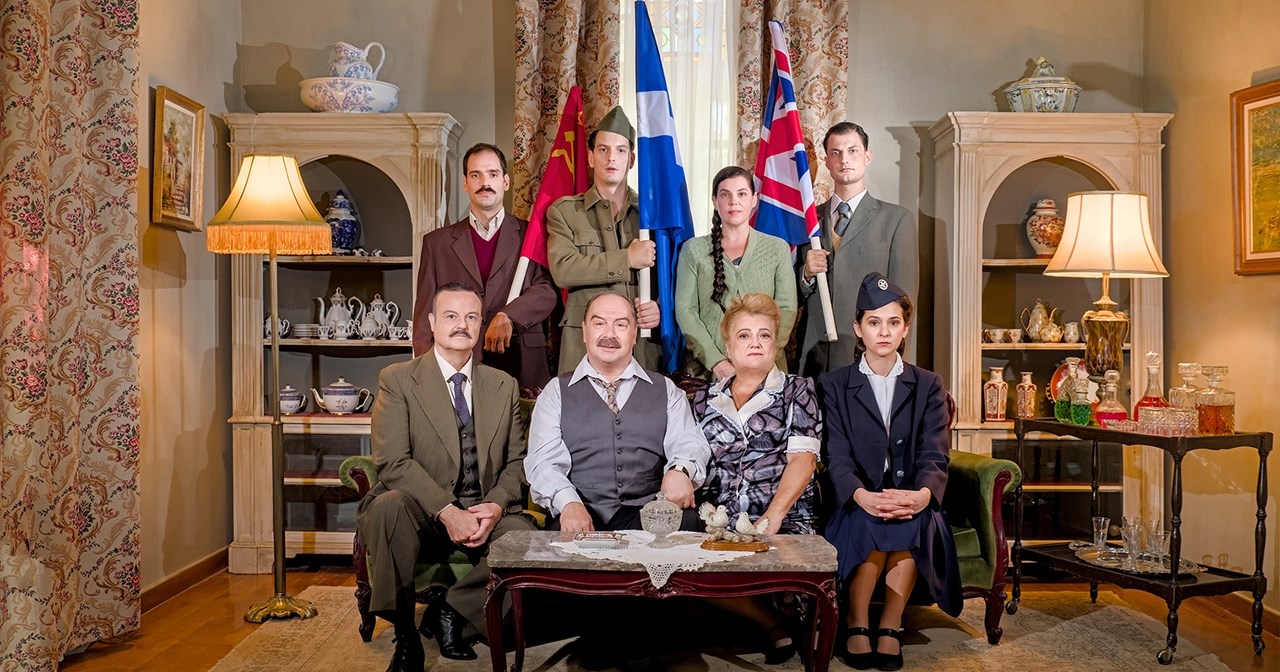 "Αγγέλα Παπάζογλου": Δείτε την Άννα Βαγενά σε ένα ρόλο ζωής - εικόνα 2