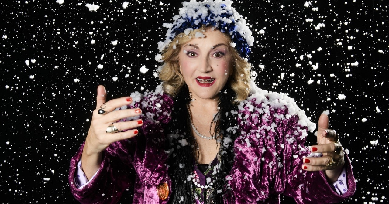 "Η μητέρα του σκύλου": Φωτογραφίες από την παράσταση - εικόνα 12