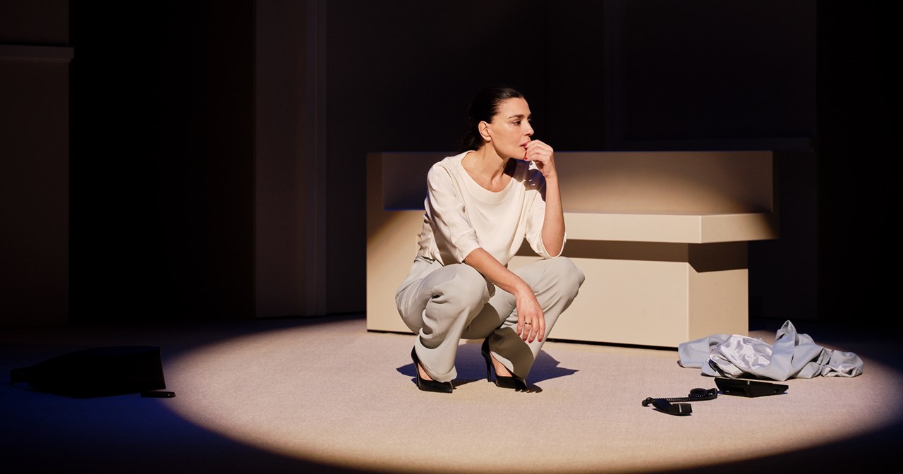 "Vanya": Ρεσιτάλ υποκριτικής από τον Γιώργο Καραμίχο στη sold out παράσταση - εικόνα 10