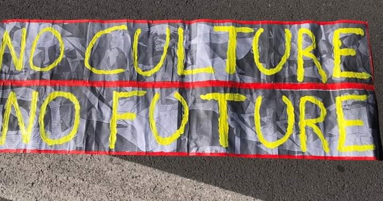 Τελειώνει η κατάληψη στο κτίριο Τσίλερ του Εθνικού Θεάτρου, ξεκινούν οι παραστάσεις - εικόνα 2