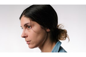 "Το τέρας" της Ηρώς Μπέζου αποκαλύπτεται – Οι πρώτες εικόνες από την παράσταση - εικόνα 8