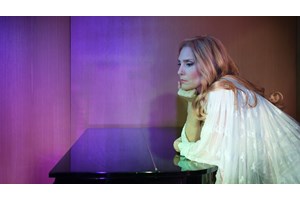 "Το φιλί της γυναίκας αράχνης" – Για 4η χρονιά επιτυχίας στο Θέατρο Αλκμήνη - εικόνα 2