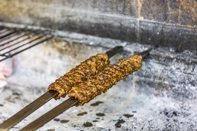 Το εστιατόριο Καρδούχος στα Εξάρχεια 11