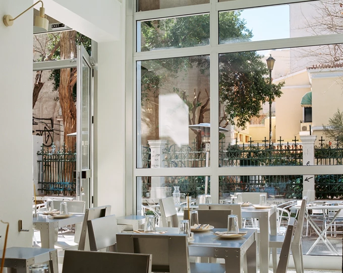 Το εστιατόριο Λινού Σουμπάσης και ΣΙΑ στου Ψυρρή 3