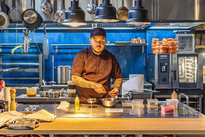 Άνταμ Κοντοβά, τι θα τρώμε στο 'Rock n Roll';