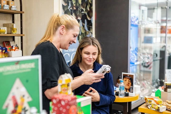 Ένας γιορτινός κόσμος από τον οίκο L’Occitane