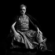 Οι άνδρες απαντούν στις γυναίκες με ψηλά το κεφάλι