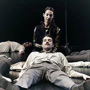 Ακυβέρνητες πολιτείες - Αριάγνη