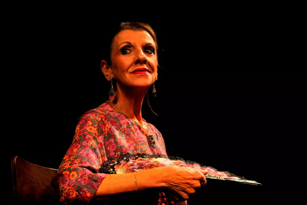 Τζεμ πληροφορίες για την παράσταση - Athinorama.gr