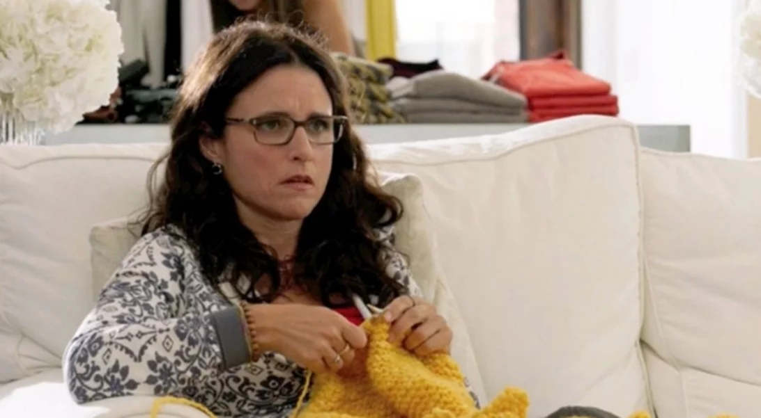 Τι είναι το grandmacore trend και πότε ακριβώς γίναμε οι γιαγιάδες μας;