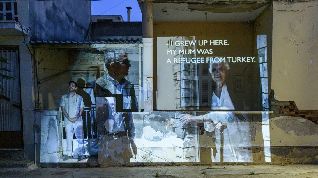 "Ε_ΦΥΓΑ Μικρασία": Μια περιπατητική παράσταση μας συστήνει στους Μικρασιάτες της Ελευσίνας