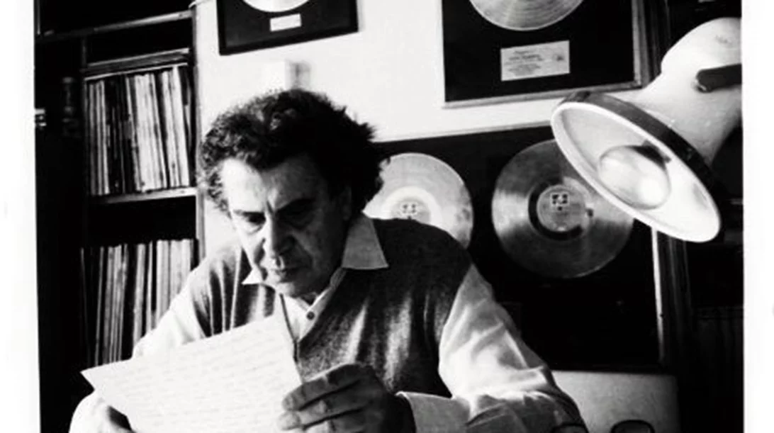 Tο 2025 ανακηρύσσεται έτος Μίκη Θεοδωράκη