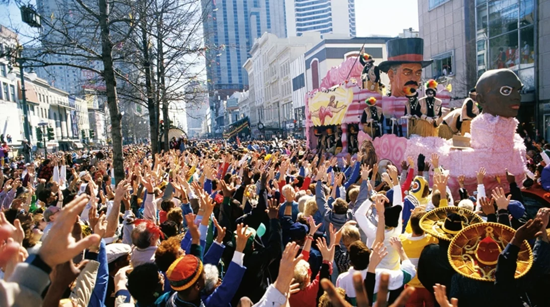 20 χρόνια μετά τον Τυφώνα Κατρίνα: Η Νέα Ορλεάνη γιορτάζει το Mardi Gras και την αναγέννησή της