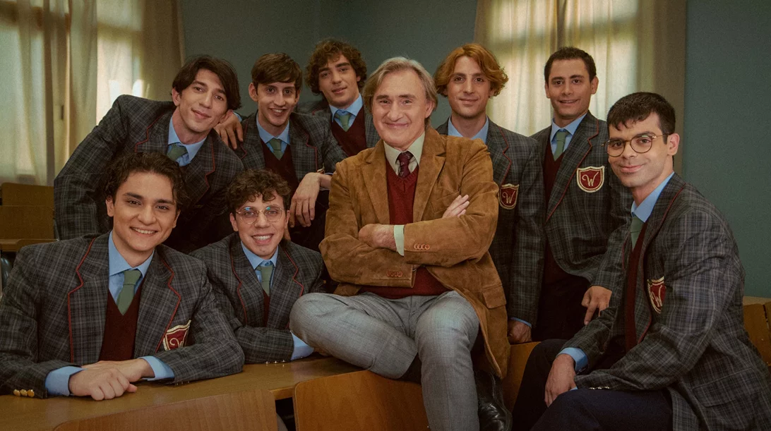 Από το σελιλόιντ στο σανίδι: Οι παραστάσεις που φέρνουν το σινεμά στο θέατρο