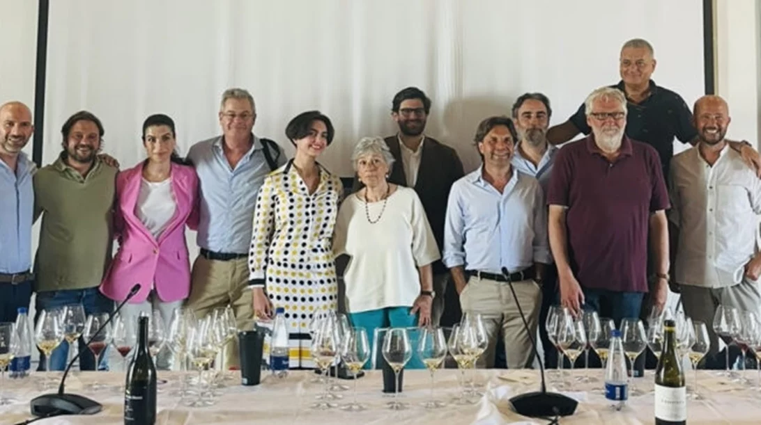 Η ετικέτα του Οινοποιείου Χατζηδάκη που "έκλεψε" τις εντυπώσεις στο Festavico της Ιταλίας