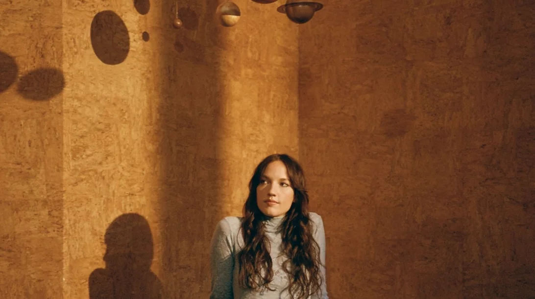 Jain: Ποια είναι η δημιουργός του εθιστικού ραδιοφωνικού hit της χρονιάς;