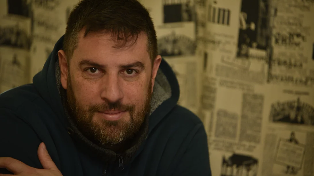 "Παγίδα ο χρόνος": Μουσική πρόταση του Γιώργου Λιάρου στο Caja de Musica