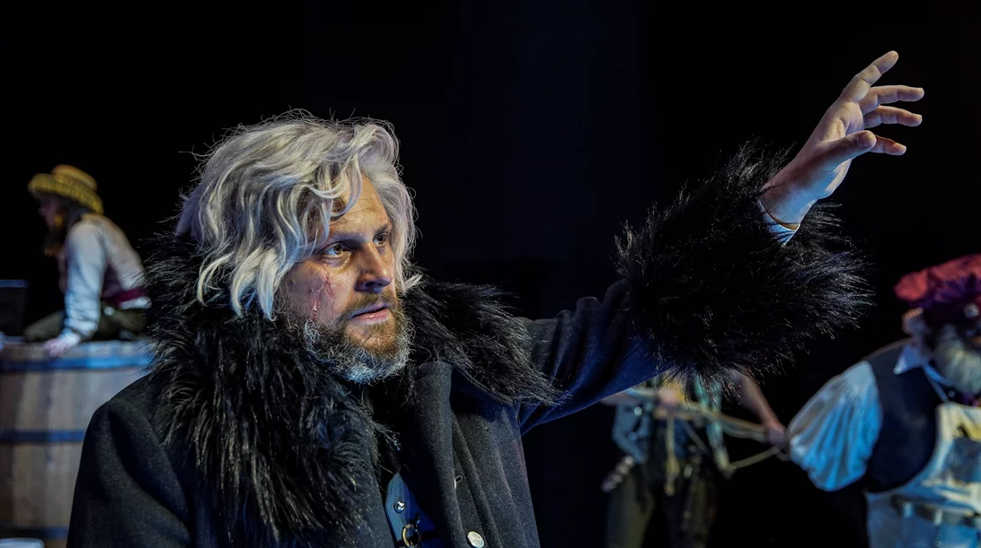 Μπάμπης Βελισσάριος: "Ο Moby Dick είναι το "κακό" που φοβόμαστε, το κυνηγάμε αλλά ξεγλιστράει"