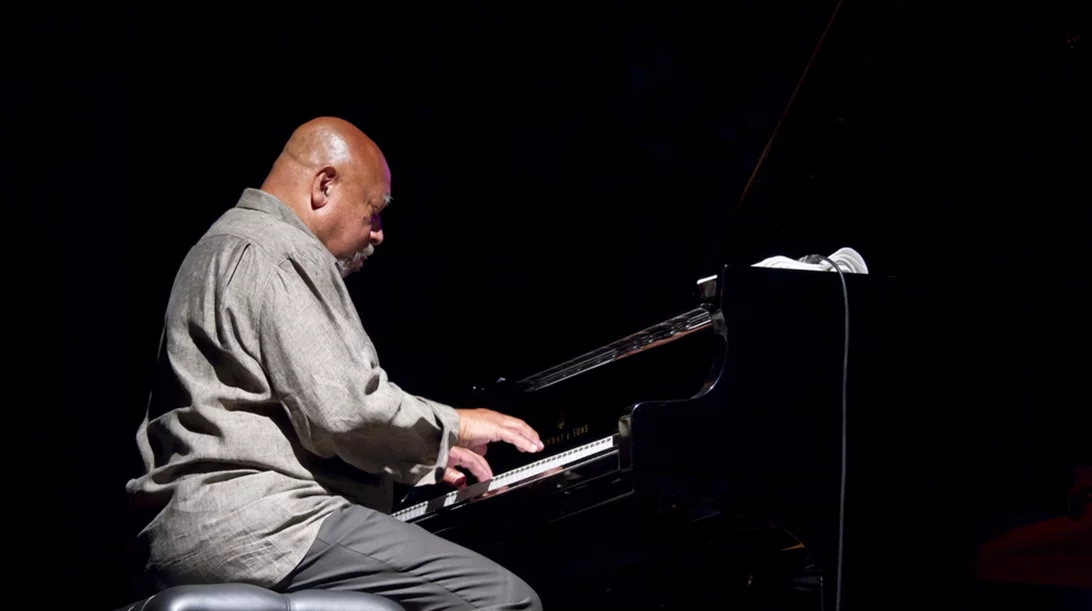 Ο θρύλος της jazz Kenny Barron στο Παλλάς