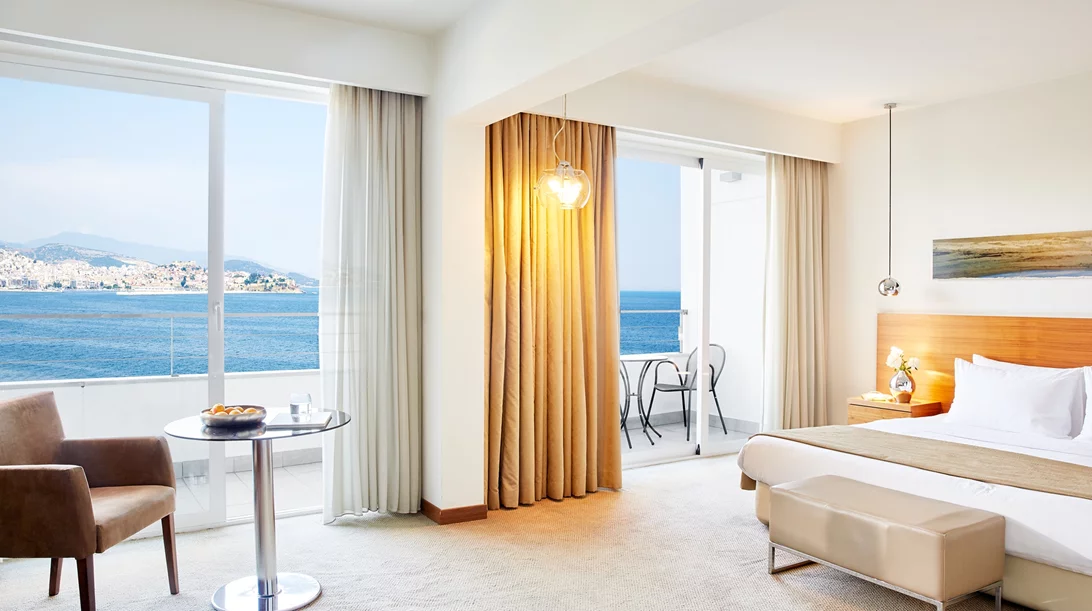 "Lucy Hotel" Καβάλα: Πολυτελές Πάσχα με μοντέρνο χρώμα αγναντεύοντας το Αιγαίο